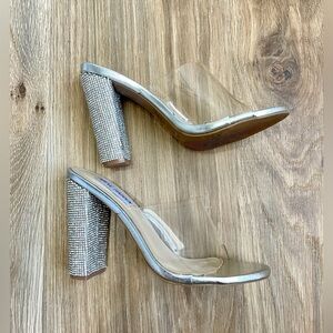 Steve Madden Clear Slip On Rhinestone Sandals Chunky Block Heel Mules Size 6 EUC